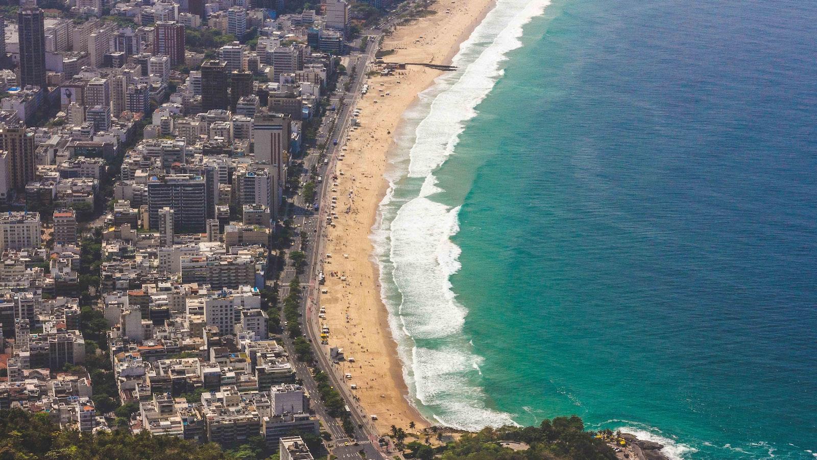 Descubre ⁣los increíbles usos del agua de mar en⁣ tu vida ⁤diaria ⁢💦🌊